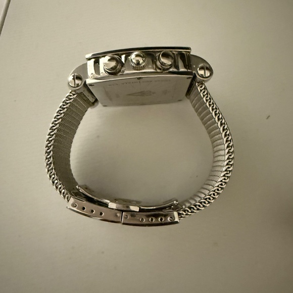 Treasury Swiss watch - Picture 3 of 5